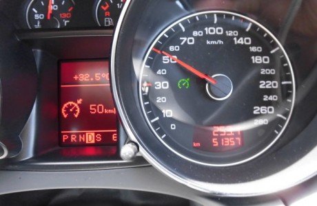 AUDI アウディ TT 8J 3,2L QUATTRO 純正クルーズコントロール装着！