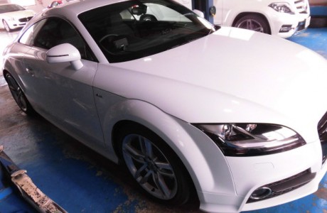 アウディ AUDI TT 8J ブレーキパッド&サブコン&ディバーターバルブ装着！！