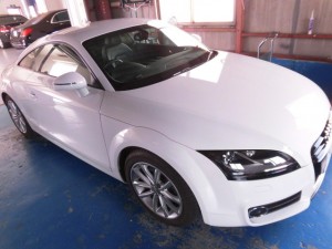 11,1 AUDI TT BACK CAMERA (1)