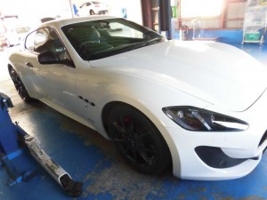 11,3 マセラティグランツーリスモ (1)