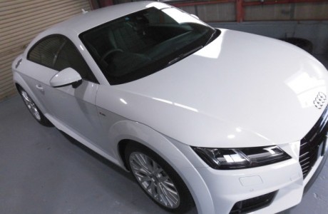 AUDI アウディ New TT 8S(FV) 2,0T QUATTRO S-LINE 本国純正アームレスト装着！！