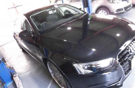 AUDI アウディ A5 スポーツバック ブレーキパッド&マフラー交換！！