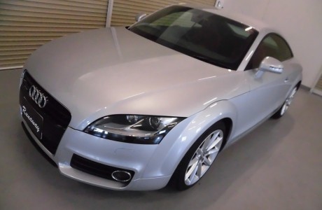 AUDI アウディ TT 8J ボディコーティング&アームレスト装着！！