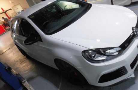 VW GOLF-R Mk6 LEDデイライト付きヘッドライト&IPE イノテックエギゾーストバルブコントロール付きマフラー装着！！