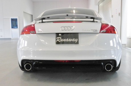 AUDI アウディ TT 8J 2.0TFSI QUATTRO アインザッツマフラー&ガレージベリーリアディフューザー&APR Stage1/2インストール！！