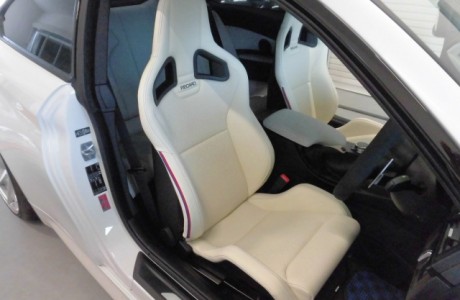 BMW M4 F82 レカロ RECARO スポーツスター LL100H SE ホワイト装着！！