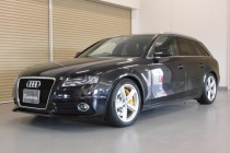 AUDI アウディ A4 B8/8K アバント ブレーキキット装着！！