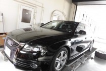 AUDI アウディ A4 B8/8K AVANT RS4/RS5純正ブレーキキット装着！！