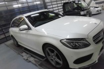 メルセデスベンツ W205 C200 ワゴン 低ダストブレーキパッド＆ドライブレコーダー取り付け！！