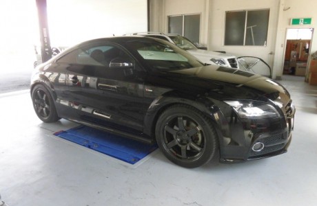 AUDI アウディ TT 8J 2.0TFSI QUATTRO いろいろ取り付け♪