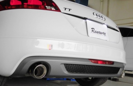 AUDI アウディ TT 8J 1.8TFSI COBRA SPORT(コブラスポーツ）マフラー＆純正リアディフューザー取り付け！！