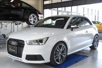 AUDI アウディ S1 8X APR ECUチューニング＆NGK レーシングプラグ＆ウィンカーLEDバルブ取り付け！！