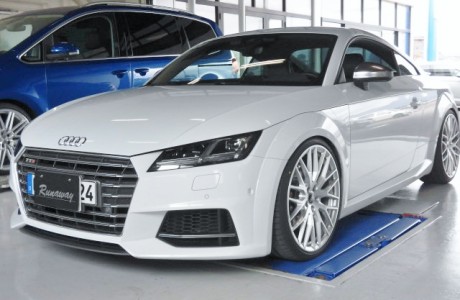 アウディ AUDI TTS 8S クーペ ARMYTRIX（アーミートリックス）エギゾーストバルブ付きマフラー取り付け！！
