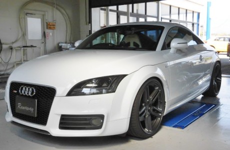 AUDI アウディ TT 8J 2.0TFSI QUATTRO APR ダウンパイプ取り付け＆Stage2 インストール！！