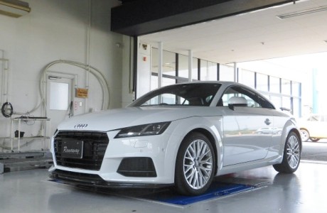 AUDI アウディ TT 8S(FV) 1.8TFSI(2WD) ARMYTRIX（アーミートリックス）エギゾーストバルブ付きマフラー取り付け！！