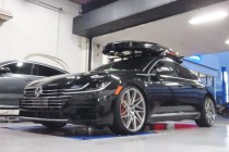 VW ARTEON アルテオン R-LINE レーシングライン エンジンパーツ取り付け！！