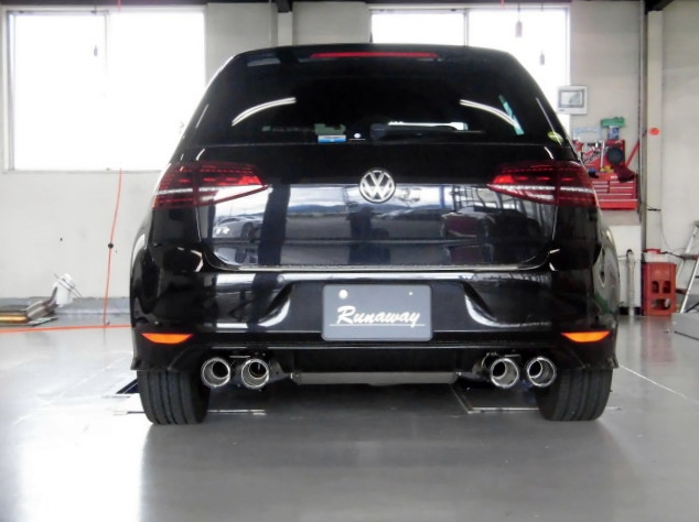 VW GOLF-R MK7 ゴルフ7-R レムス REMUS マフラー取り付け！！ | ランナウェイ