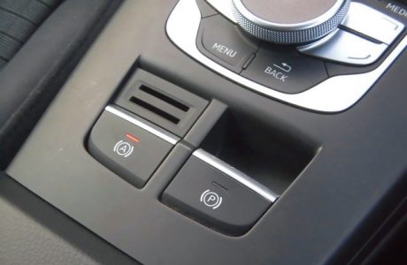 アウディ AUDI A3 8V 純正オートホールド(アウディホールドアシスト)取り付け！！