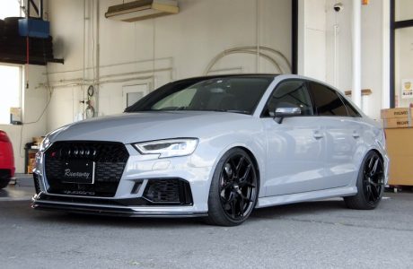 AUDI アウディ RS3 8V 後期 セダン VOSSEN HF-5 19インチ＆RSTカーボンステアリング＆APR ECUチューニング＆プラズマダイレクト＆メガライフバッテリー＆CPM他色々取り付け！！