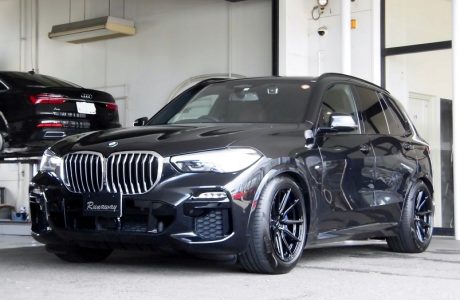 BMW X5 G05 VOSSEN ヴォッセ HYBRID FORGED HF-3 20インチ＆エアサスロアリングキット取り付け！！