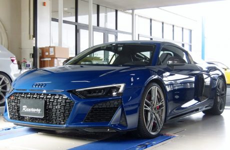 AUDI アウディ R8 4S 後期（フェイスリフト）Capristo Automotive カプリスト バルブ付きエギゾースト マフラー取り付け！！