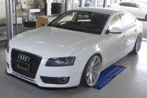 AUDI アウディ A5 B8 スポーツバック Next innovation（ネクストイノベーション）フロントリップスポイラー取り付け！！