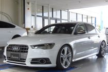 AUDI アウディ S6 C7.5 セダン RST カーボンステリング取り付け！！