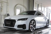 AUDI アウディ TT 8S(FV) S line competition PLUS iLR カーボンフューエルリッド取り付け＆ヘッドライトスモークフィルム施工！！