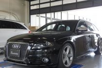 AUDI アウディ A4 B8/8K 2.0TFSI QUATTRO AVANT ARMYTRIX アーミートリックス エギゾーストバルブ付きマフラー＆S4純正リアディフューザー取り付け！！