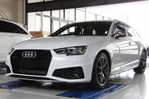 AUDI アウディ S4 B9/8W AVANT RSスタイルフロントグリル＆RST カーボンステアリング取り付け！！